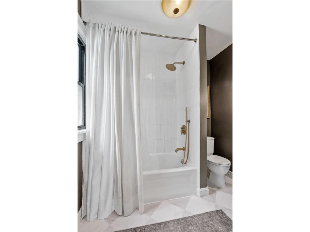 689 Oakdale Avenue Saint Paul MN 55107 7106816 image17