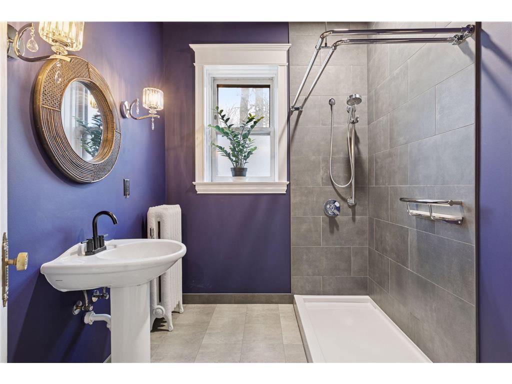 69 Milton Street N #1 Saint Paul MN 55104 6820685 image1