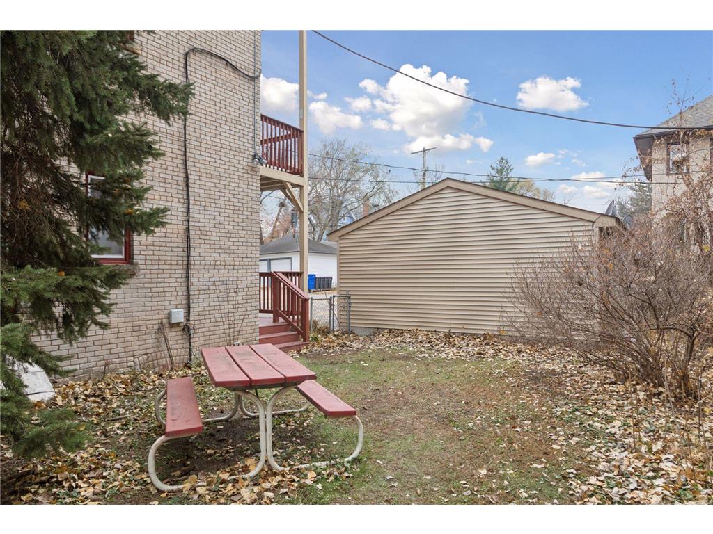 69 Milton Street N #1 Saint Paul MN 55104 6820685 image46