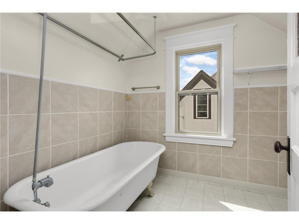 690 James Avenue Saint Paul MN 55102 7066417 image21