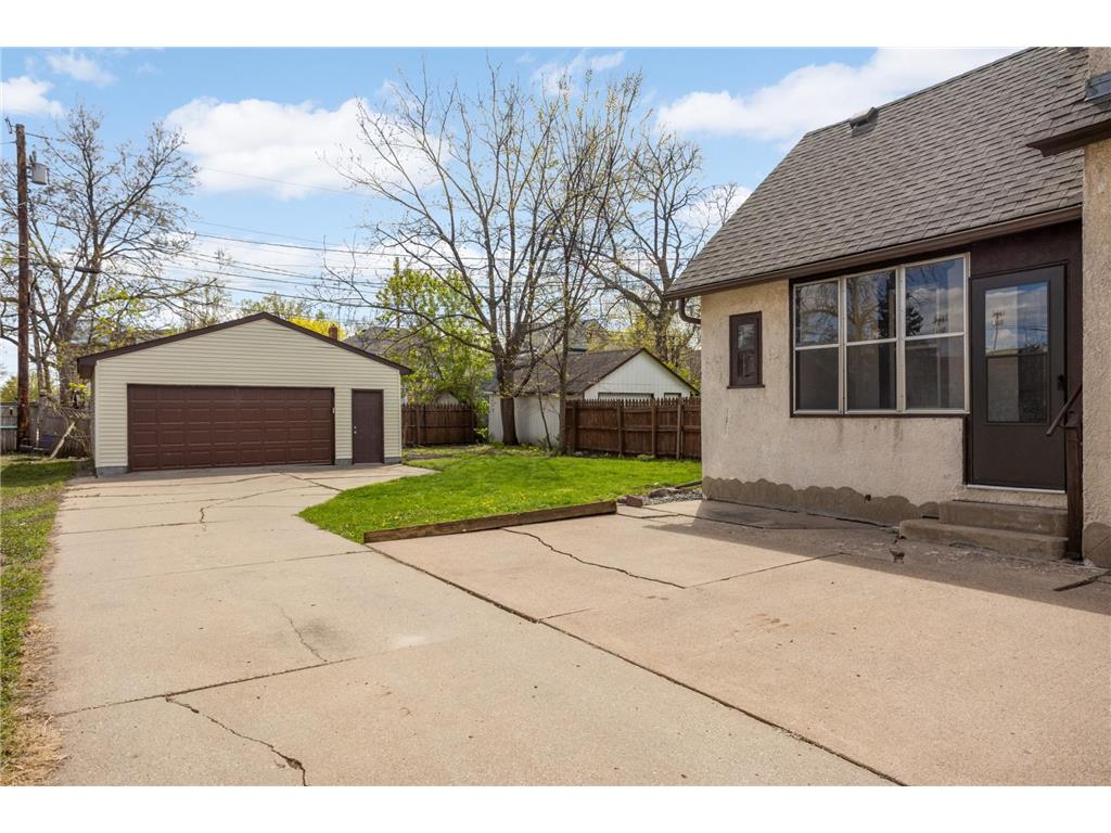 690 James Avenue Saint Paul MN 55102 7066417 image25