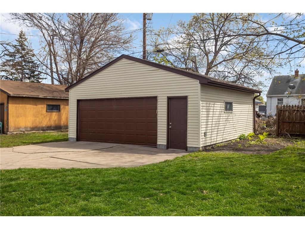 690 James Avenue Saint Paul MN 55102 7066417 image26
