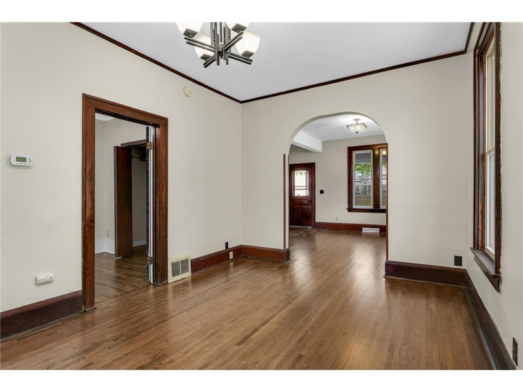 690 James Avenue Saint Paul MN 55102 7066417 image9