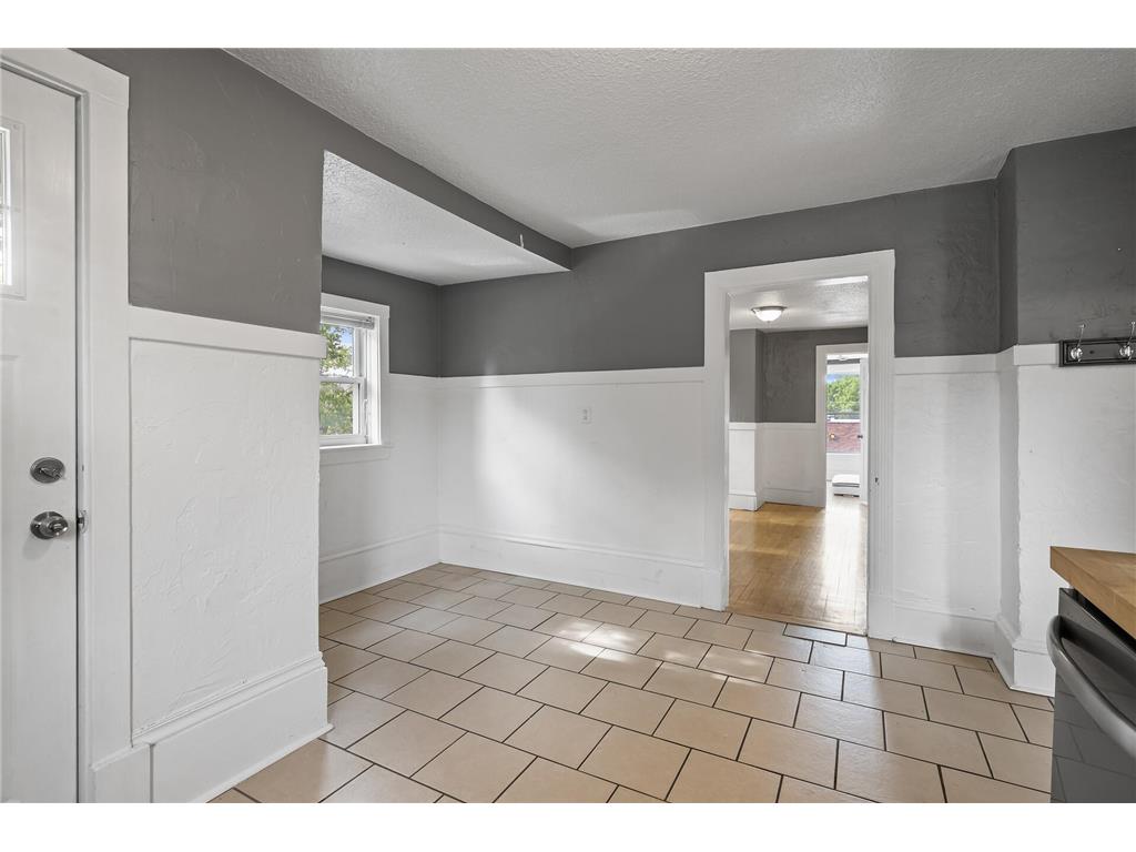 690 Lowry Avenue NE Minneapolis MN 55418 7054698 image10