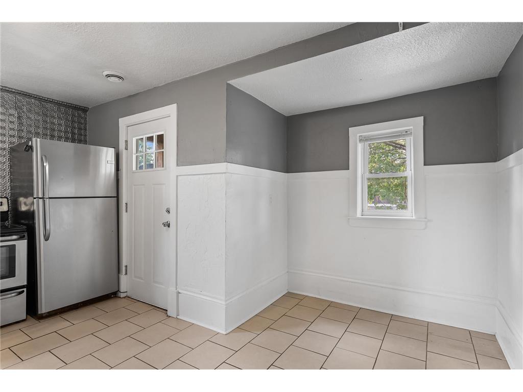 690 Lowry Avenue NE Minneapolis MN 55418 7054698 image11
