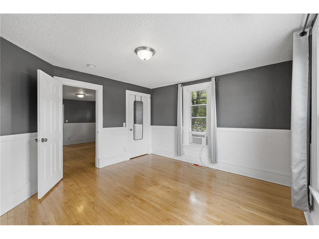 690 Lowry Avenue NE Minneapolis MN 55418 7054698 image23