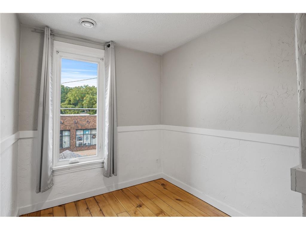 690 Lowry Avenue NE Minneapolis MN 55418 7054698 image24