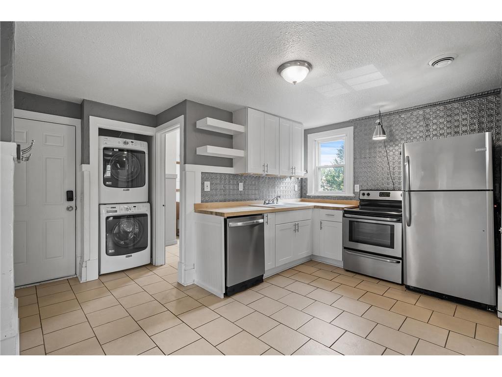 690 Lowry Avenue NE Minneapolis MN 55418 7054698 image6
