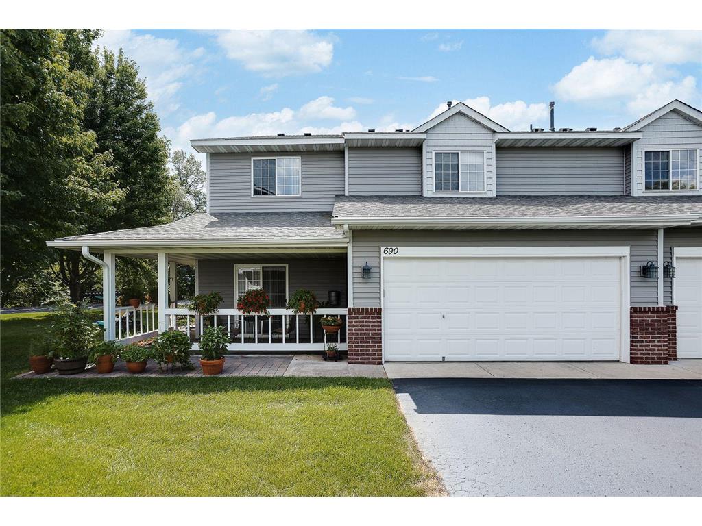 690 Oak Lane, Lino Lakes, MN 55014 MLS 6227674 Edina Realty