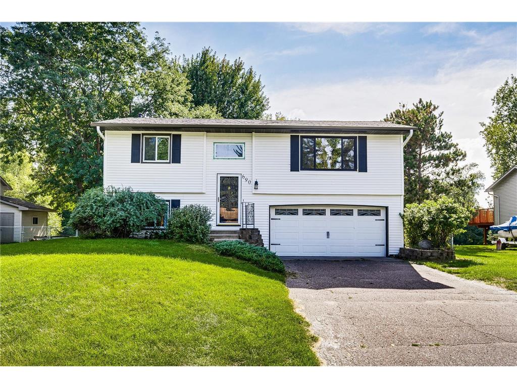 690 Schilling Circle NW Forest Lake MN 55025 6786508 image1