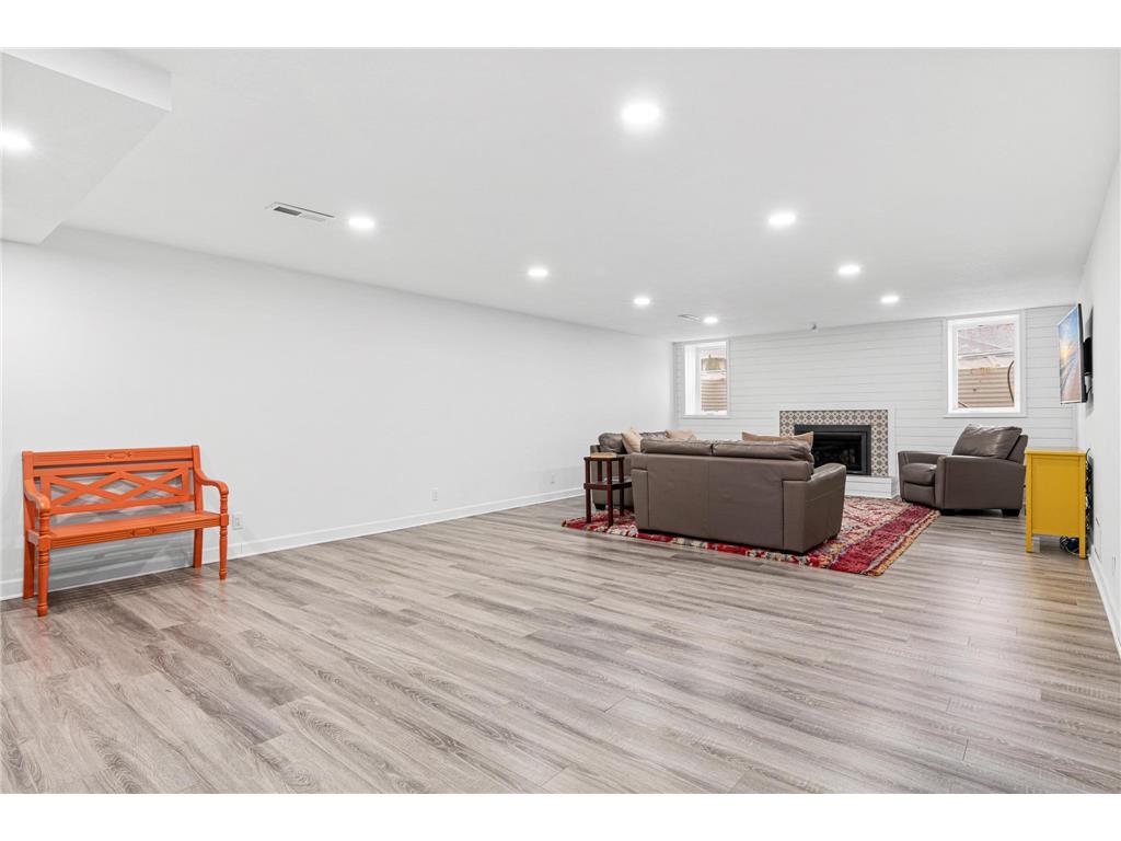 6901 Hillcrest Lane Edina MN 55435 7047019 image26