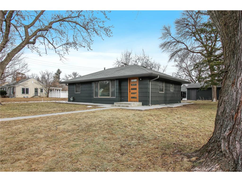 6901 Queen Avenue S Richfield MN 55423 6655558 image1