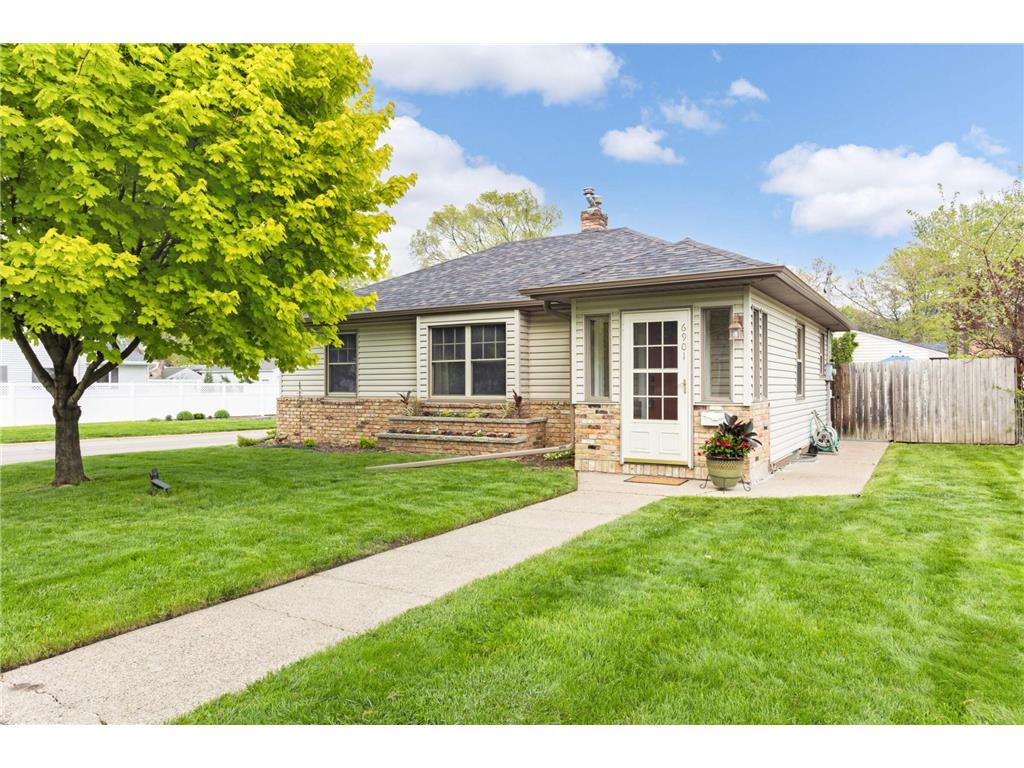 6901 Thomas Avenue S Richfield MN 55423 6374069 image1