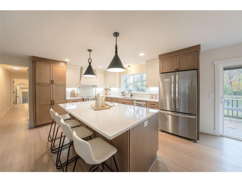 6902 Kingston Drive Eden Prairie MN 55346 6329990 image1