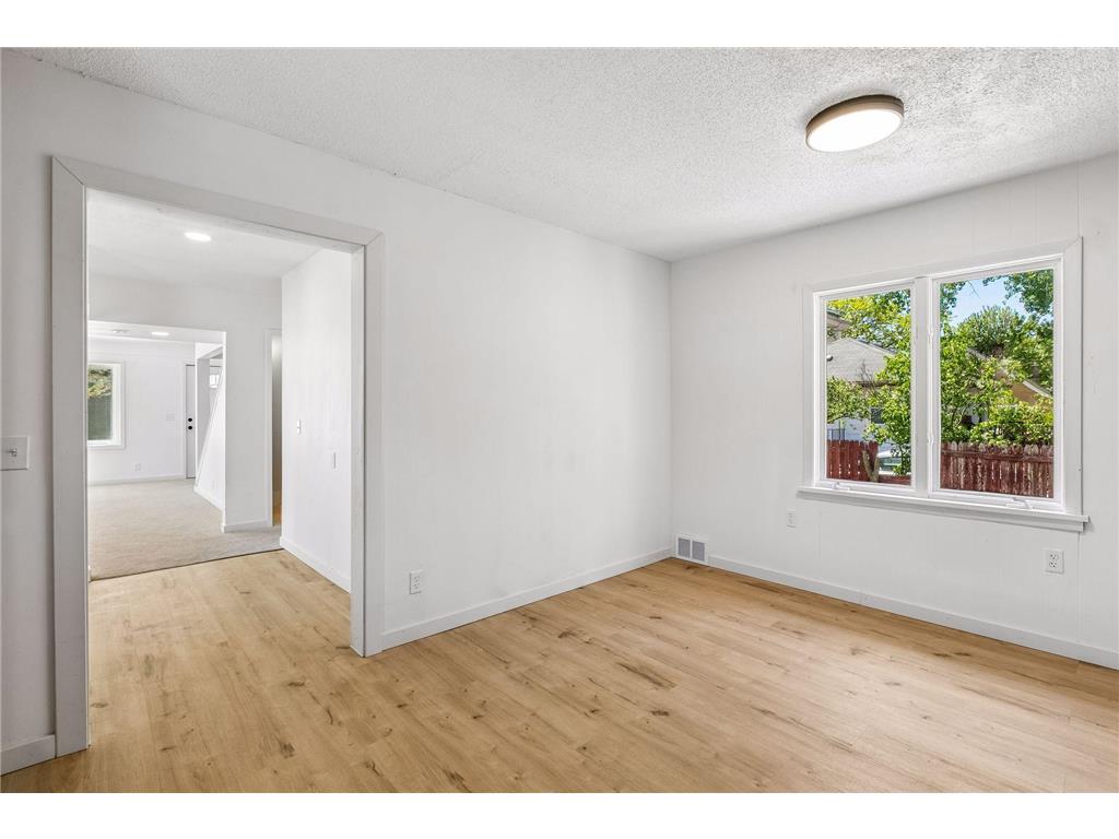 6904 60th Avenue N Crystal MN 55428 7075473 image12