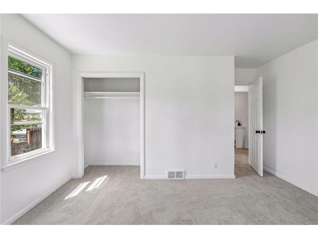 6904 60th Avenue N Crystal MN 55428 7075473 image16