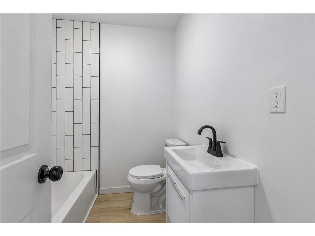 6904 60th Avenue N Crystal MN 55428 7075473 image17