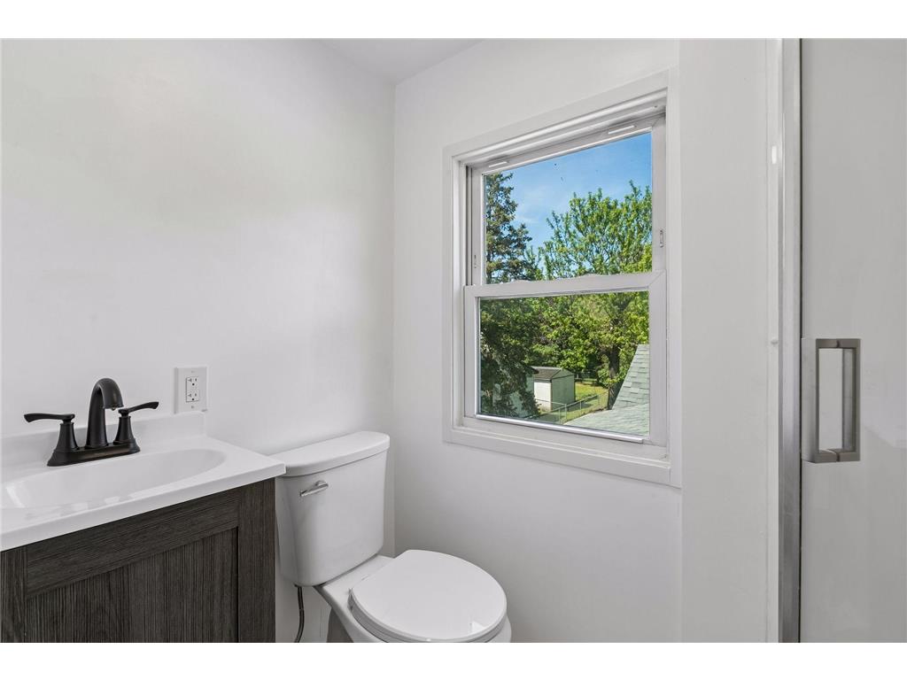 6904 60th Avenue N Crystal MN 55428 7075473 image22