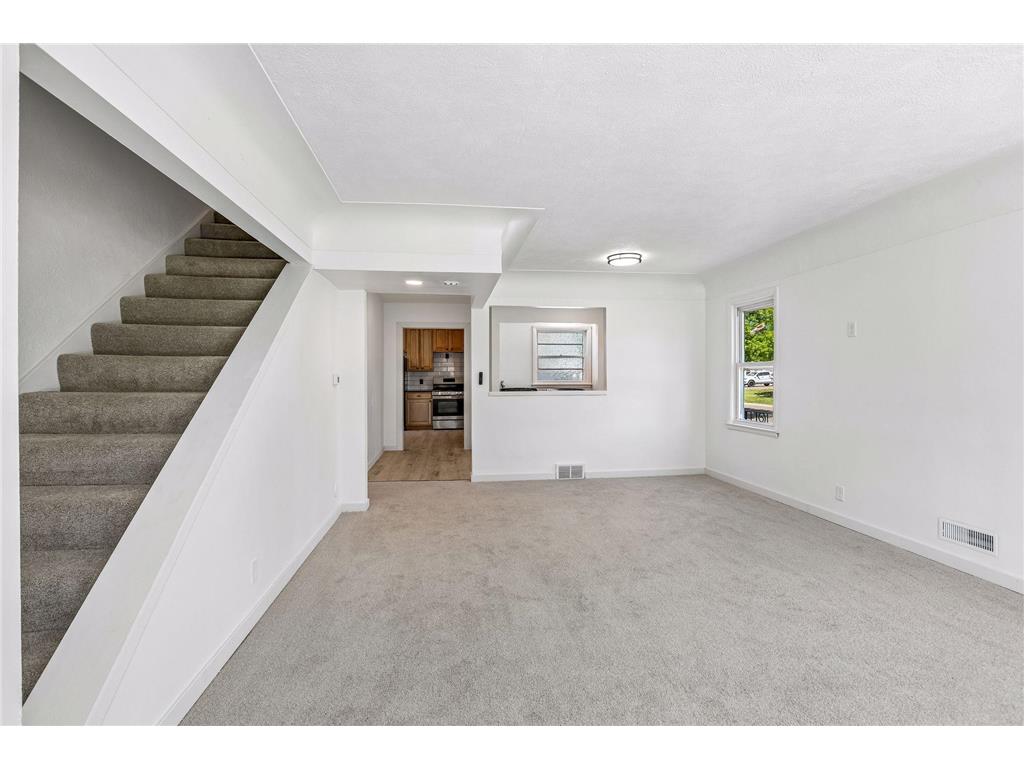 6904 60th Avenue N Crystal MN 55428 7075473 image4