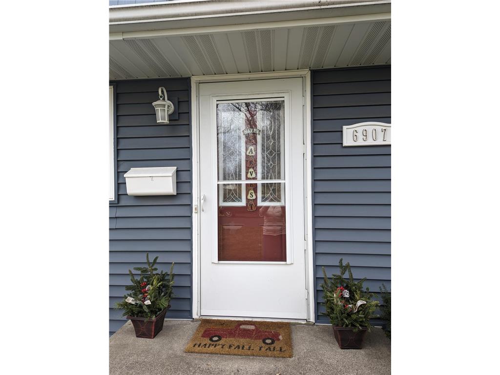 6907 Major Avenue N Brooklyn Center MN 55429 6463769 image1