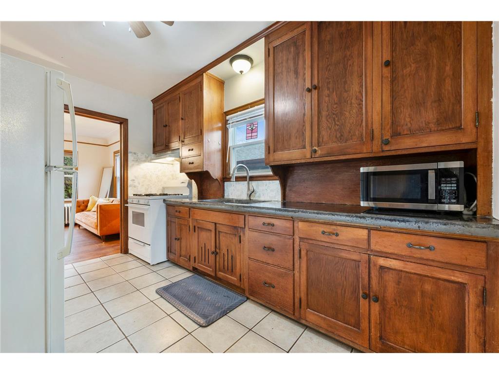 691 Orange Avenue E Saint Paul MN 55106 7060188 image9