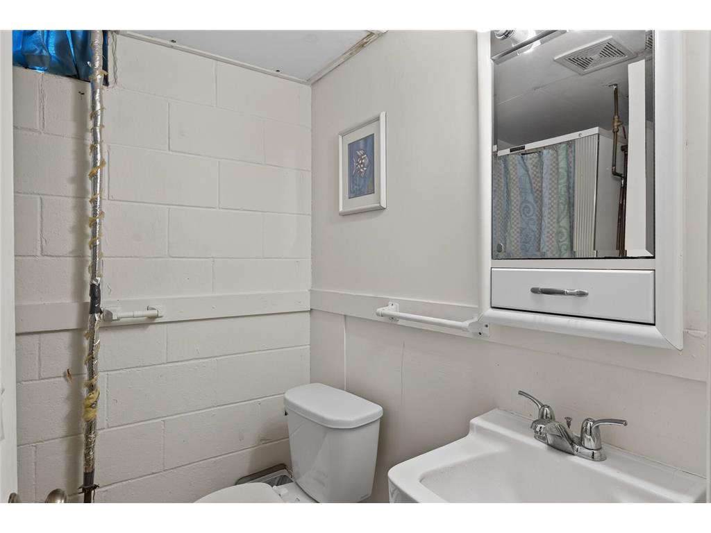 6911 E River Road NE Fridley MN 55432 7106998 image21