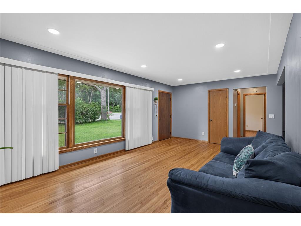 6911 E River Road NE Fridley MN 55432 7106998 image4
