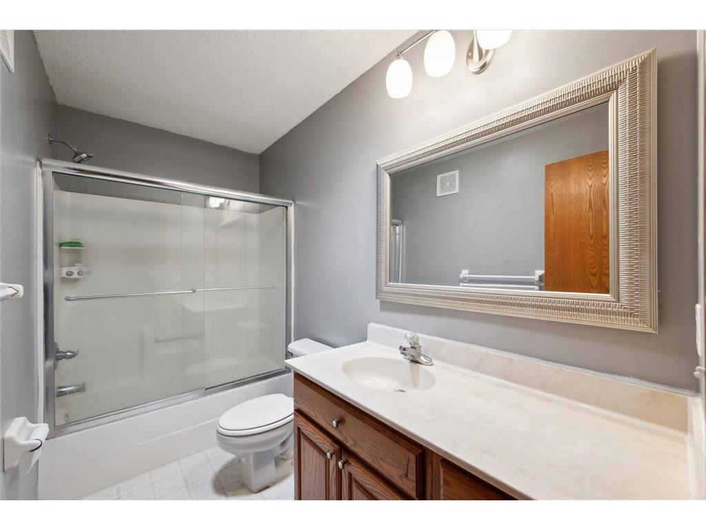 6913 Connelly Circle Savage MN 55378 7052224 image10