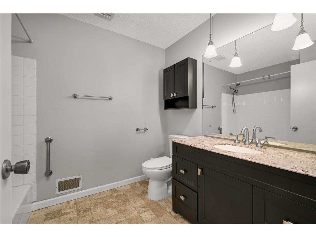 6913 Edenvale Boulevard Eden Prairie MN 55346 7024756 image26