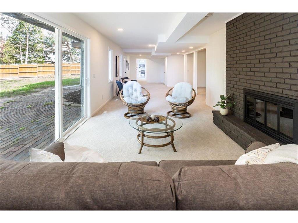 6913 Gleason Circle, Edina, MN, 55439 MLS 6532442 Edina Realty