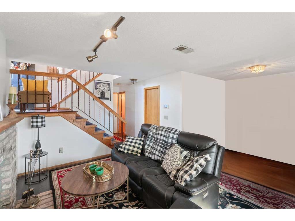 6913 Sherwood Road Woodbury MN 55125 7003046 image23