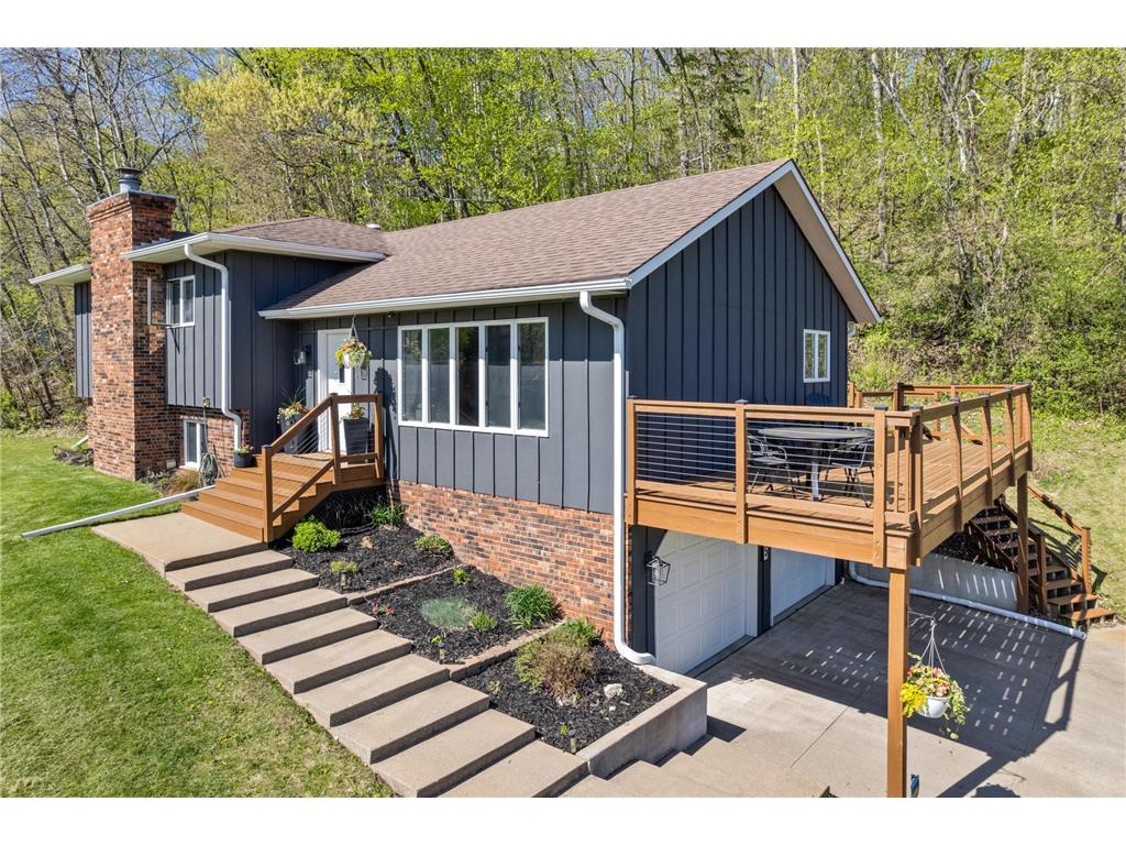 6915 Woodland Boulevard Goodview MN 55959 7067538 image1