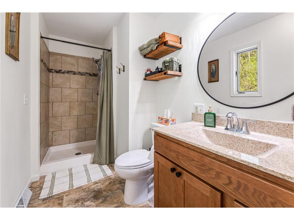 6915 Woodland Boulevard Goodview MN 55959 7067538 image12