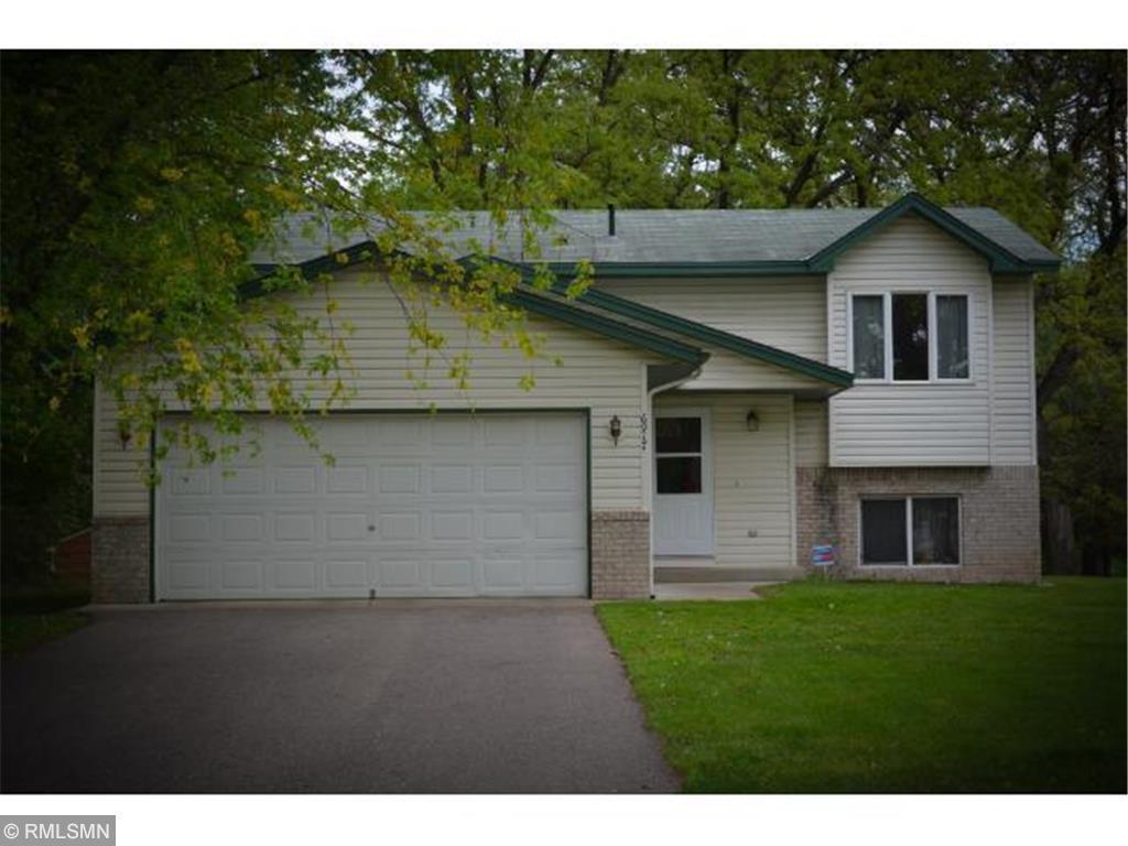 6917 Pleasant View Drive Mounds View MN 55112 6718789 image1