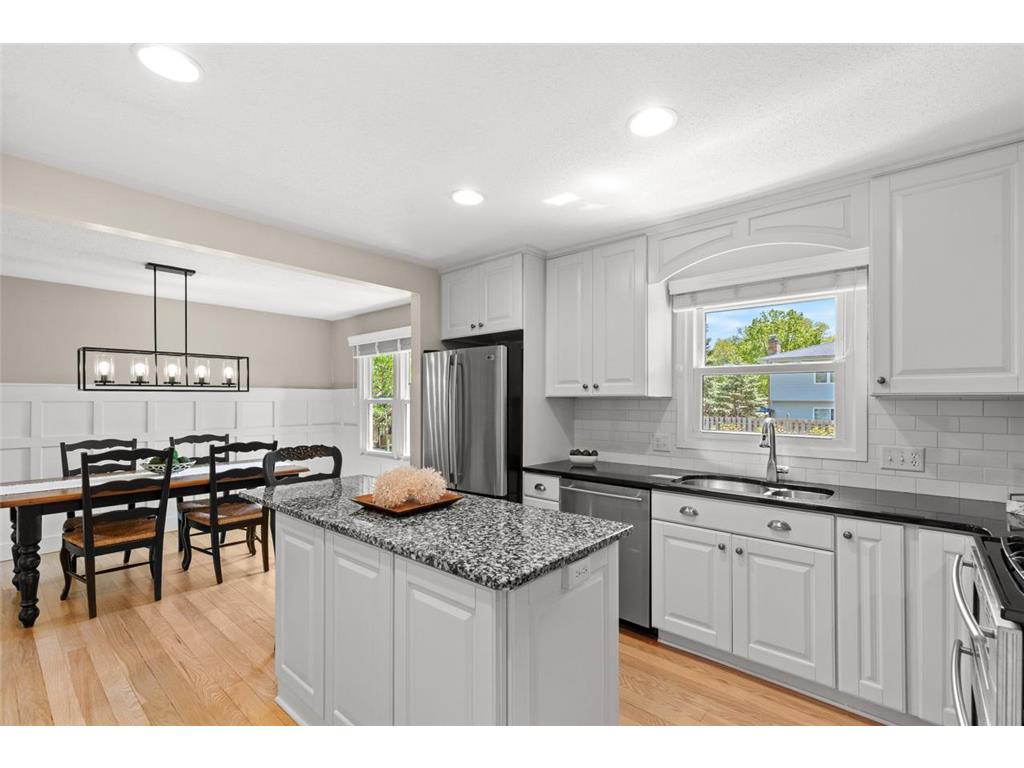 6917 W 82nd Street Bloomington MN 55438 7073819 image10