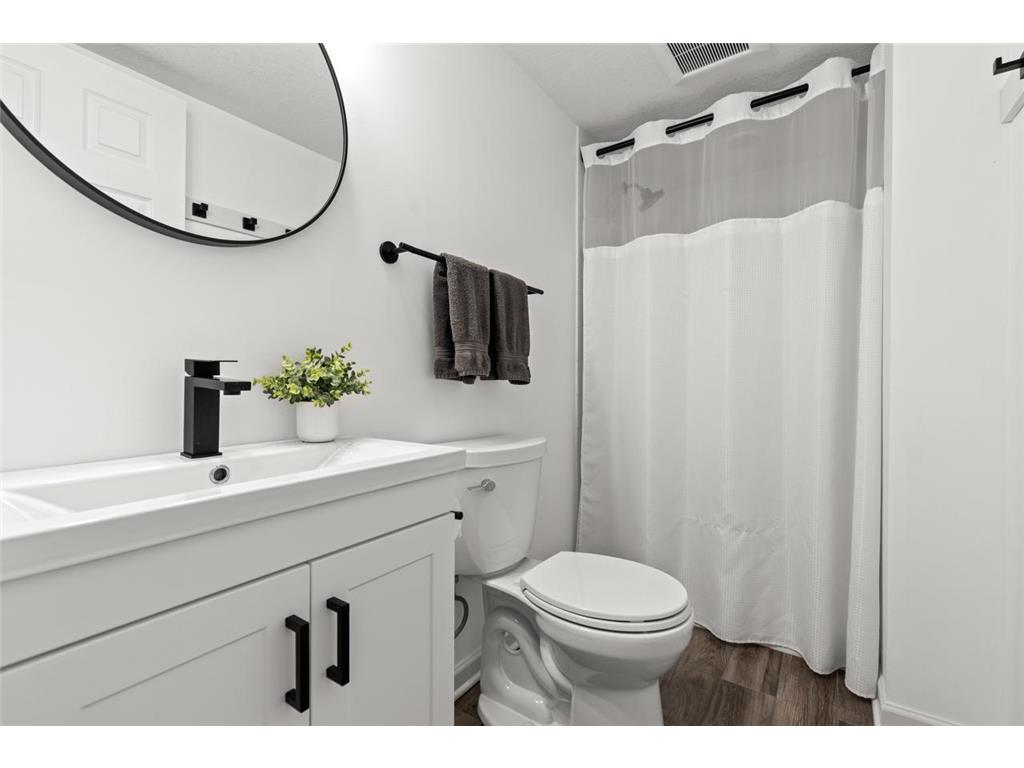 6917 W 82nd Street Bloomington MN 55438 7073819 image33