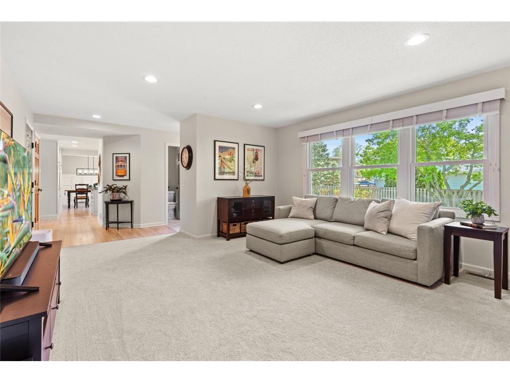 6917 W 82nd Street Bloomington MN 55438 7073819 image6