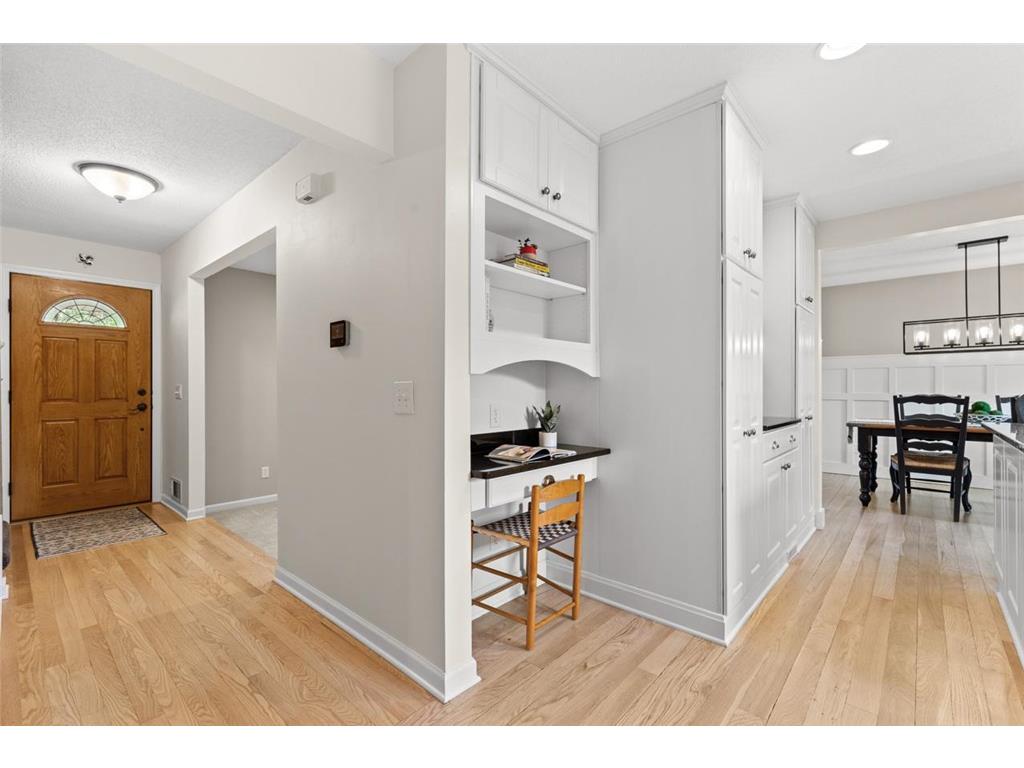 6917 W 82nd Street Bloomington MN 55438 7073819 image8