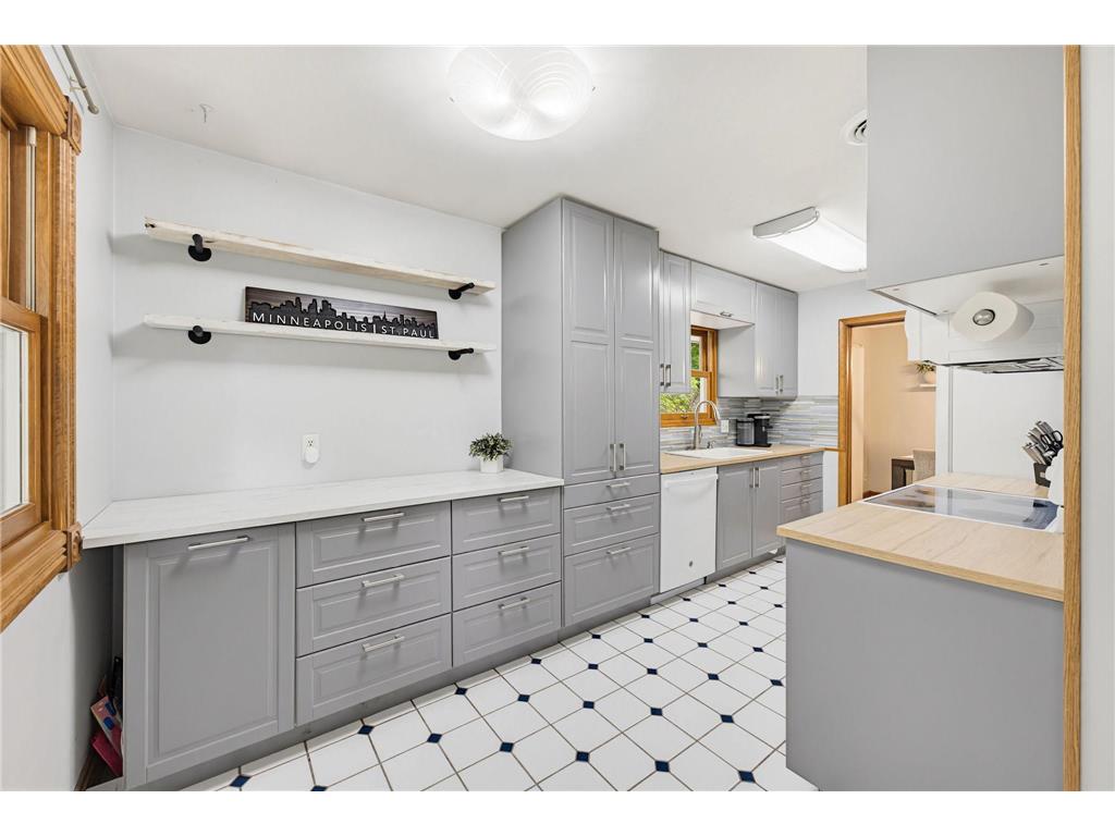 6918 34th Avenue N Crystal MN 55427 7074961 image10
