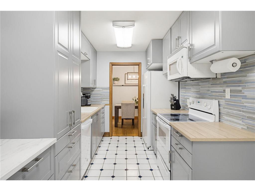 6918 34th Avenue N Crystal MN 55427 7074961 image12