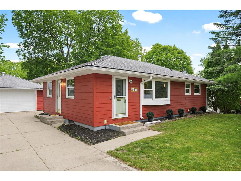 6918 34th Avenue N Crystal MN 55427 7074961 image2