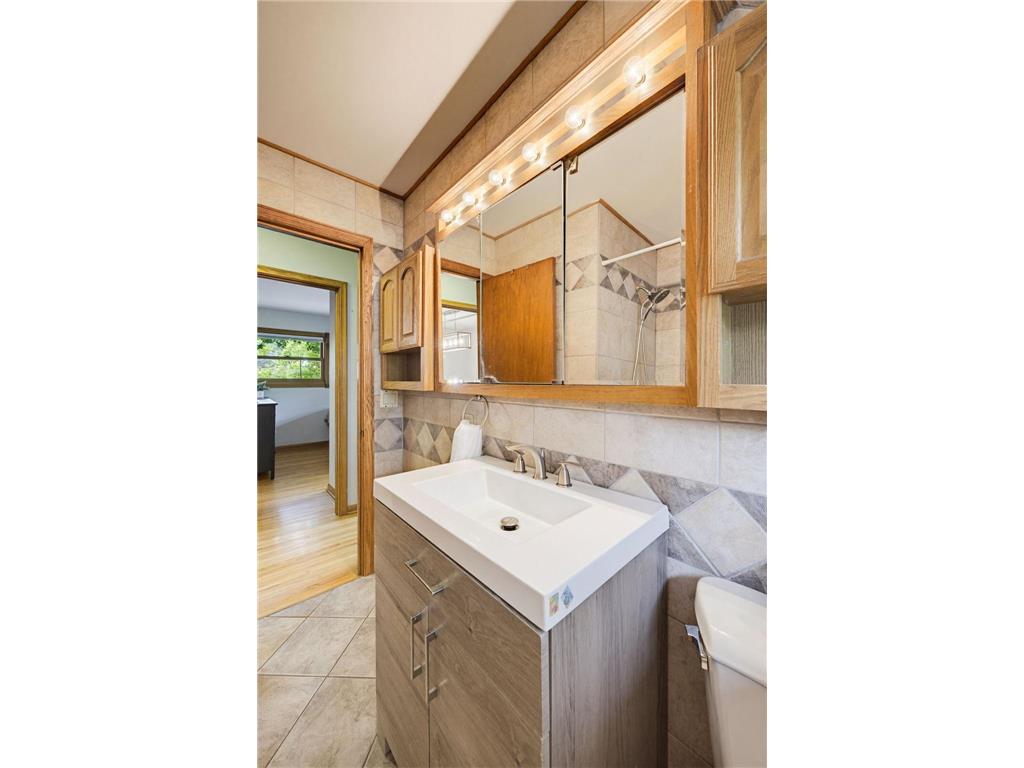 6918 34th Avenue N Crystal MN 55427 7074961 image22