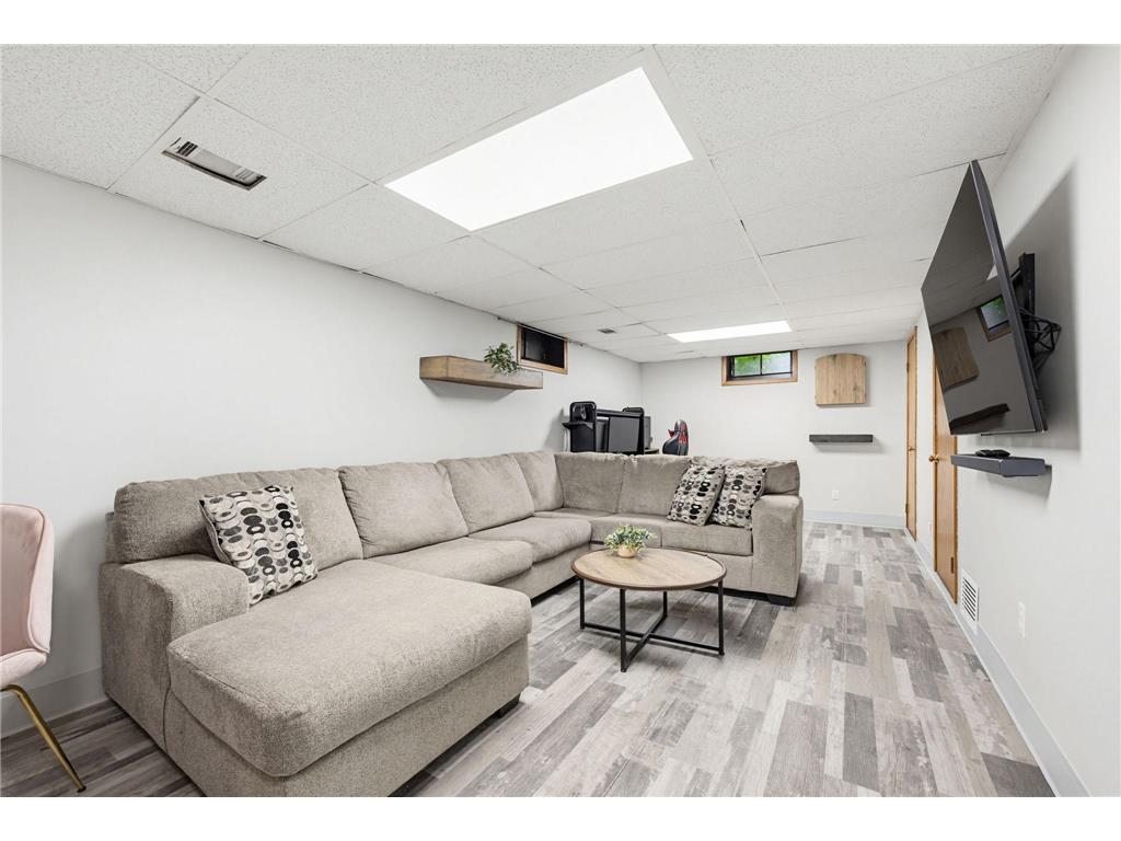 6918 34th Avenue N Crystal MN 55427 7074961 image30
