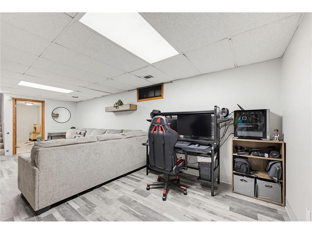 6918 34th Avenue N Crystal MN 55427 7074961 image33