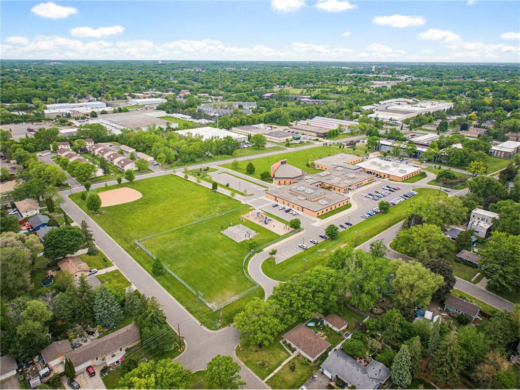6918 34th Avenue N Crystal MN 55427 7074961 image52