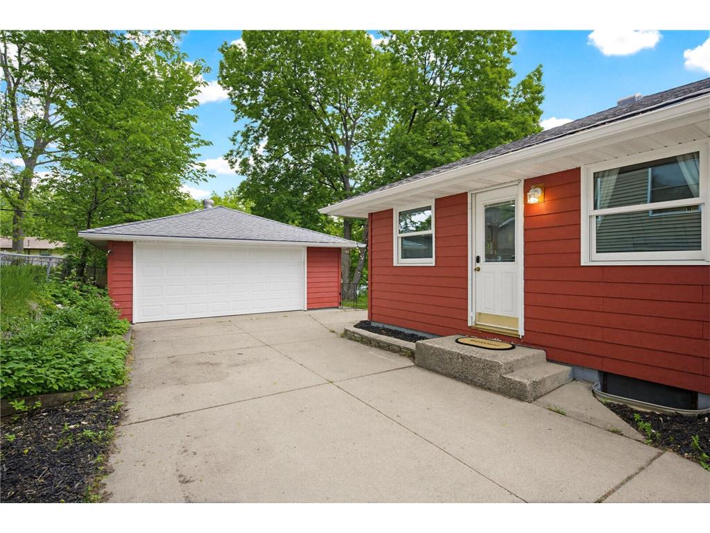 6918 34th Avenue N Crystal MN 55427 7074961 image58