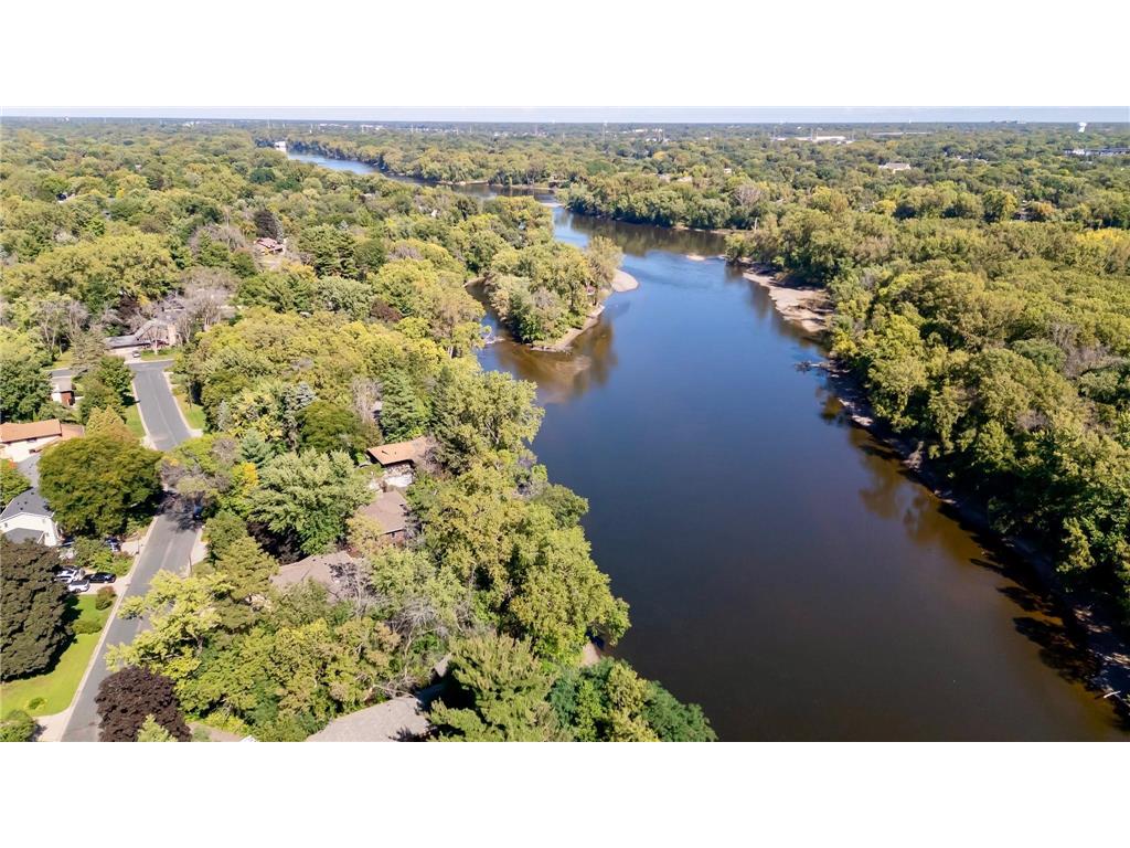 6918 Willow Lane Brooklyn Center MN 55430 - Mississippi 6796376 image1