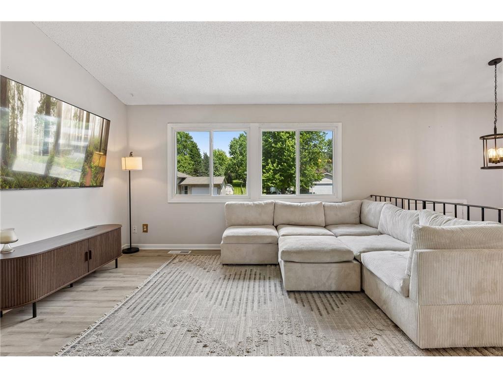 6919 Calgary Road Woodbury MN 55125 7081568 image3