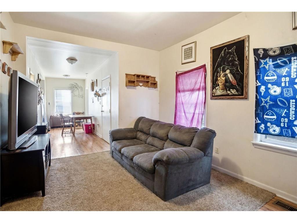 692 4th Street E Saint Paul MN 55106 7074731 image4