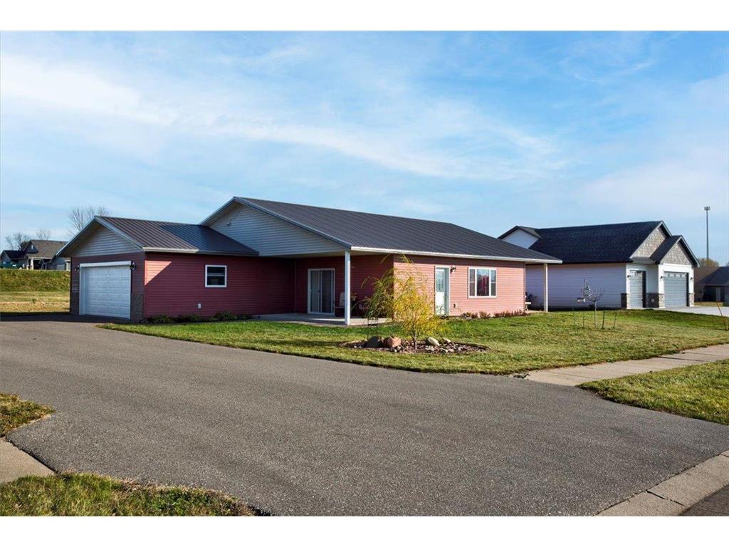 692 Giana Court Ellsworth WI 54011 6676821 image1